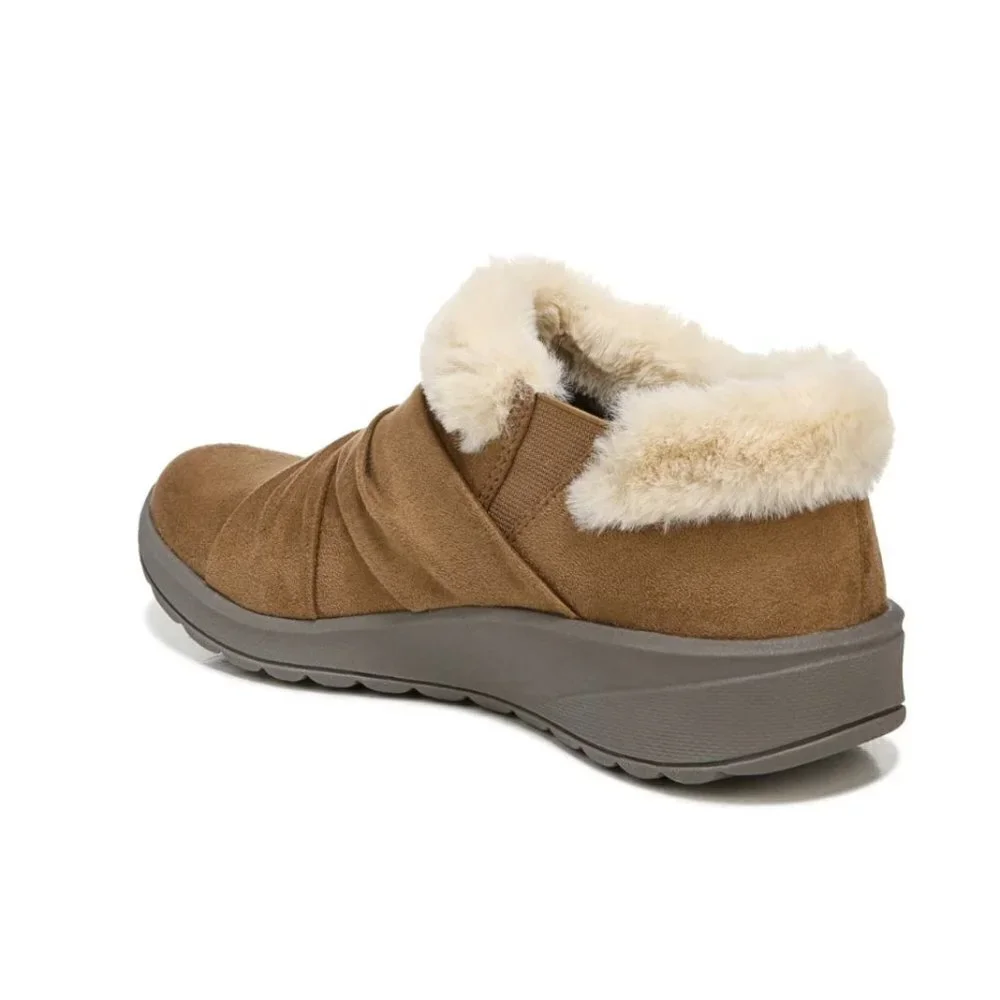 Bzees Women's Genie Slip On